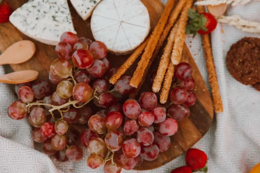 12 health benefits of eating grapes