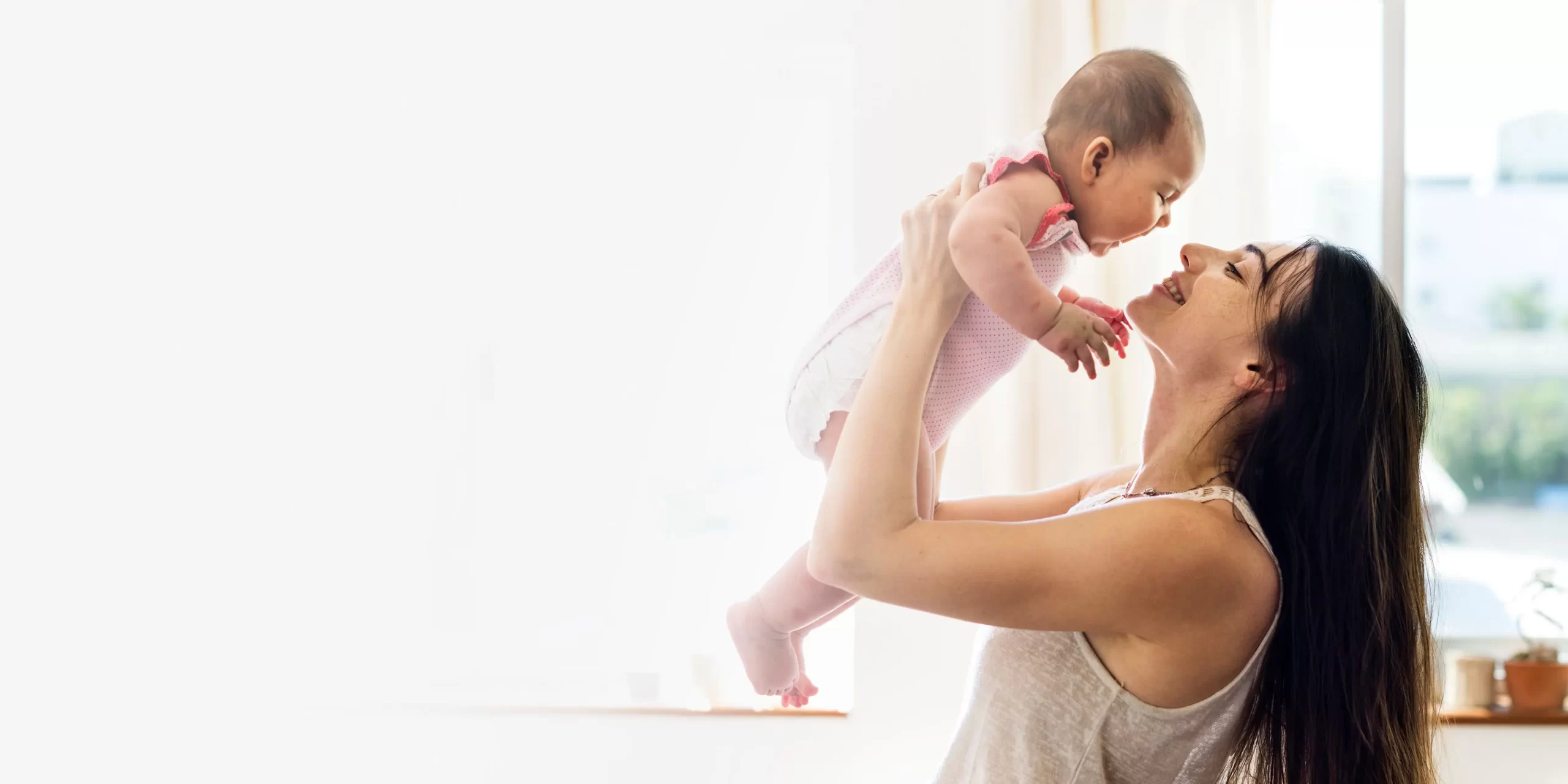 Baby development at 3 months: what's changing Baby development at 3 months: what's changing
