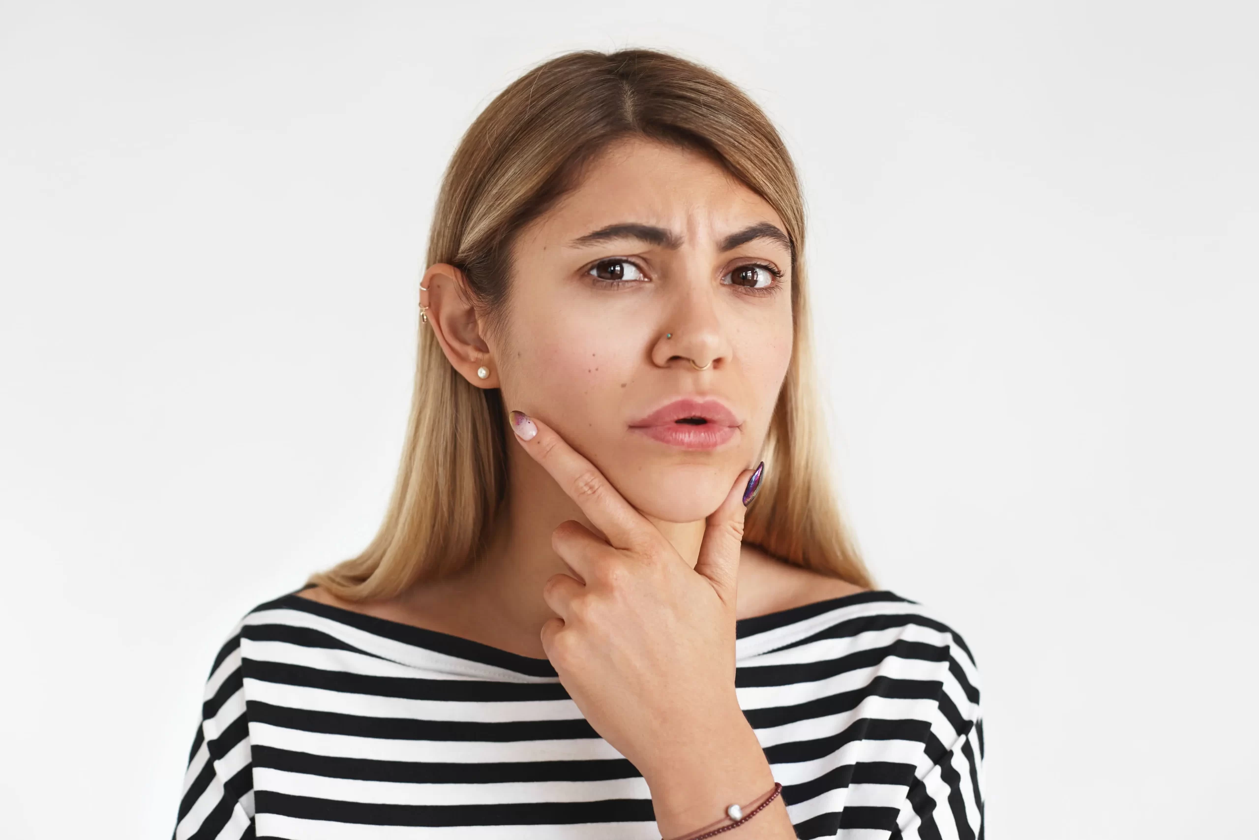 How to Get Rid of That Chin Pimple How to Get Rid of That Chin Pimple