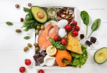 11 Foods and Beverages to Avoid During Pregnancy