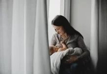 11 Amazing Benefits of Breastfeeding for Both Mom and Baby